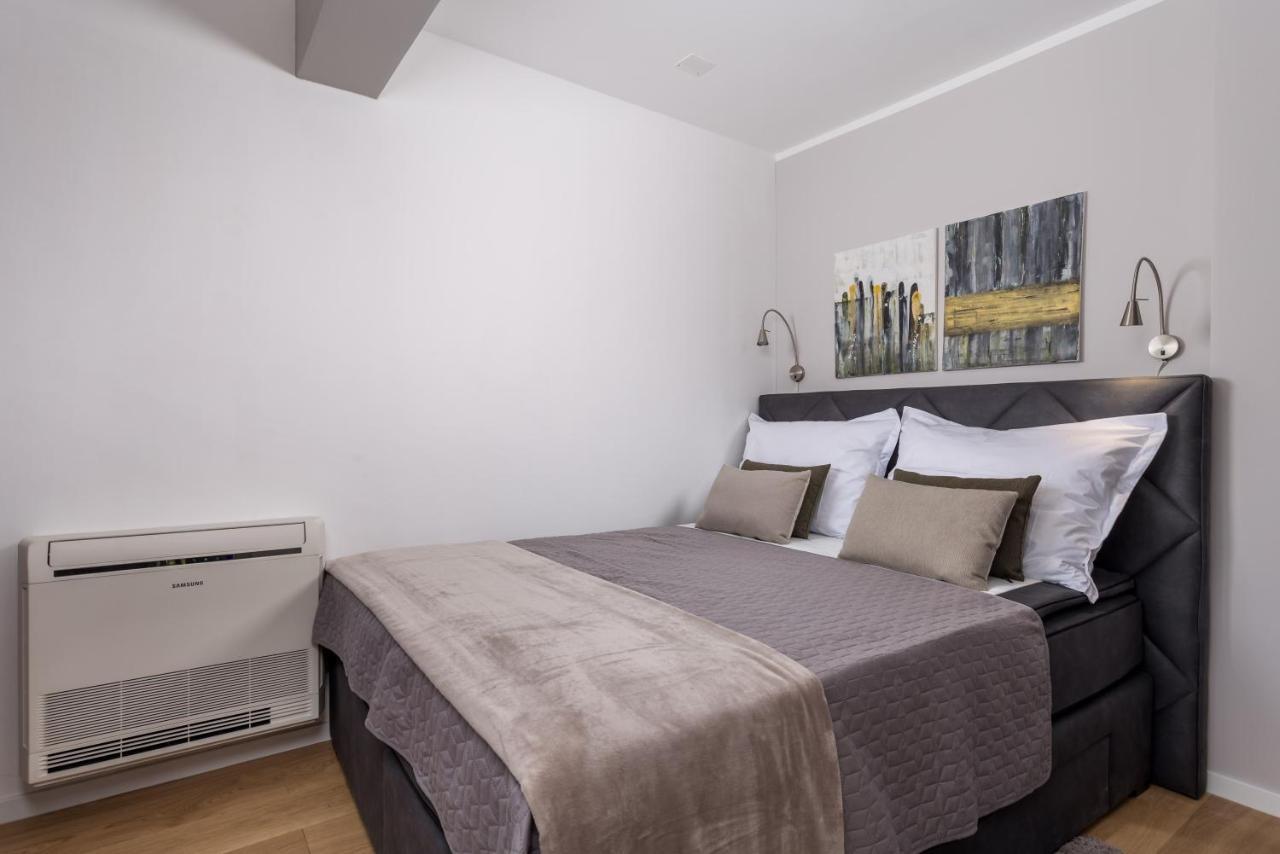 Luxury City Center Apartment -50M To The Sea Opatija Buitenkant foto