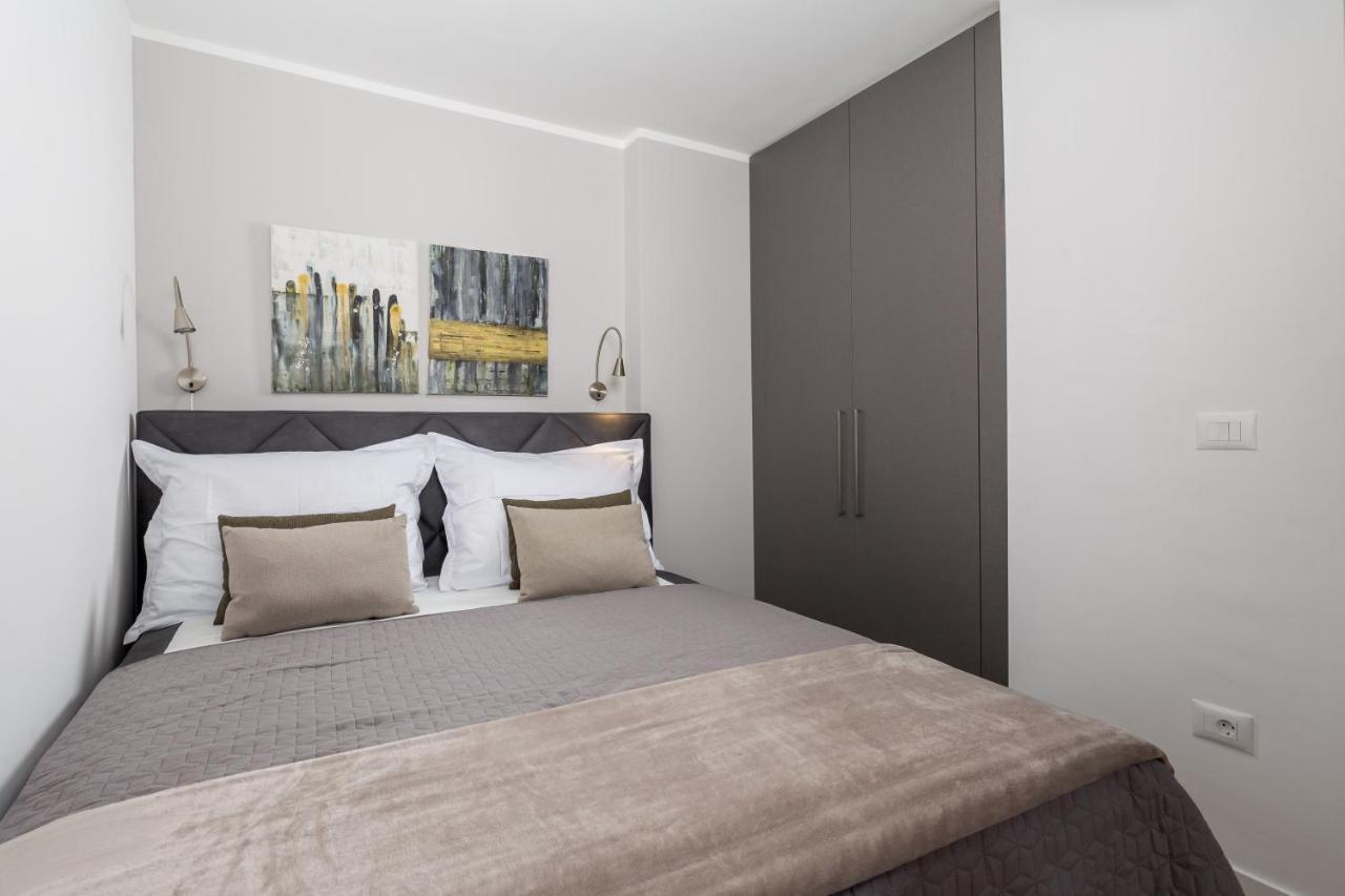 Luxury City Center Apartment -50M To The Sea Opatija Buitenkant foto
