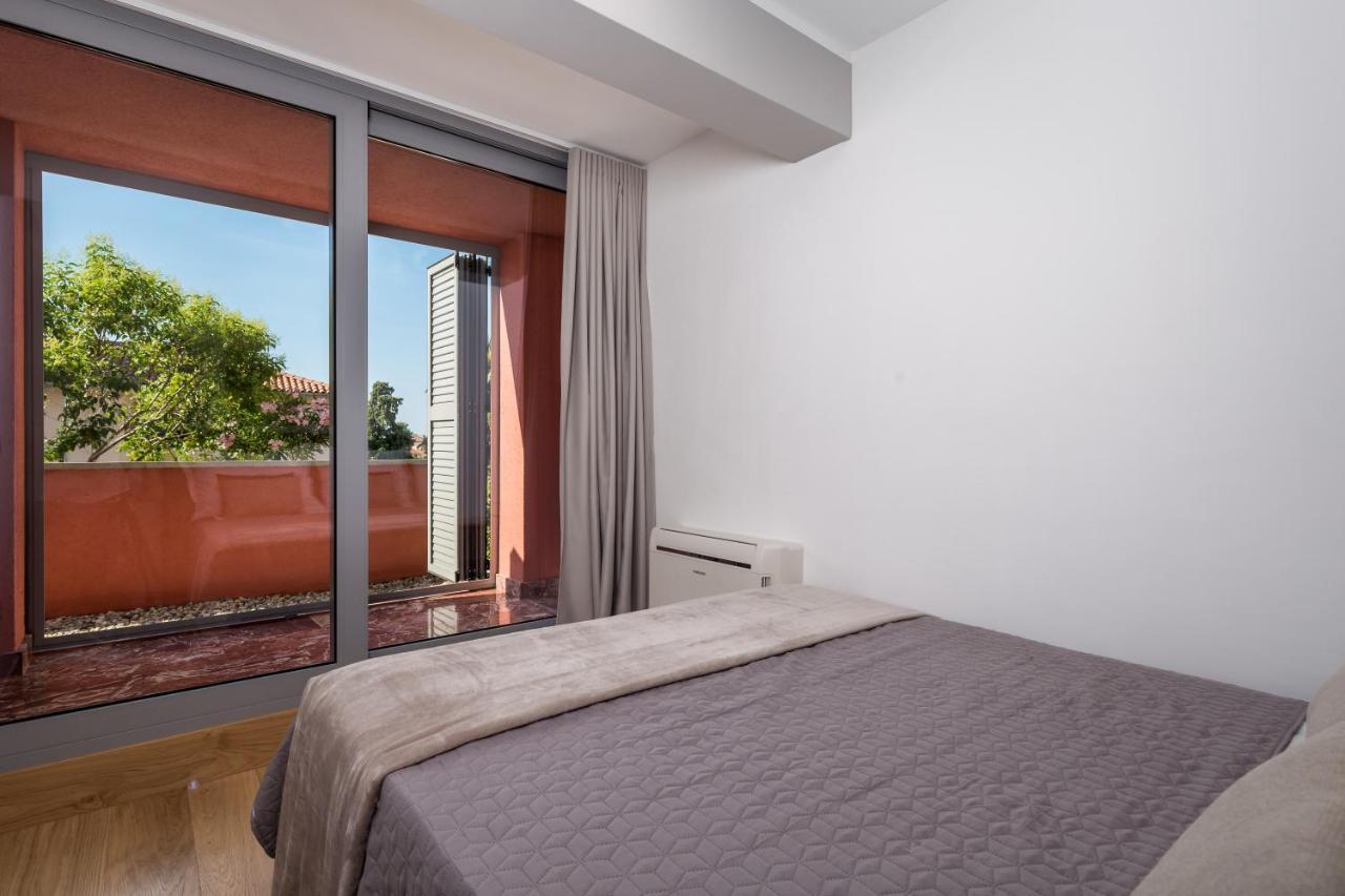 Luxury City Center Apartment -50M To The Sea Opatija Buitenkant foto