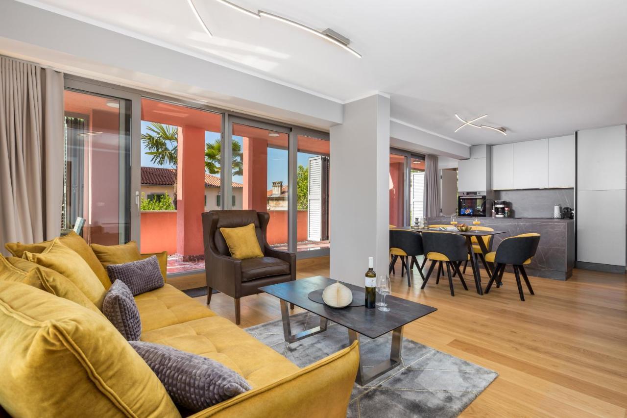 Luxury City Center Apartment -50M To The Sea Opatija Buitenkant foto